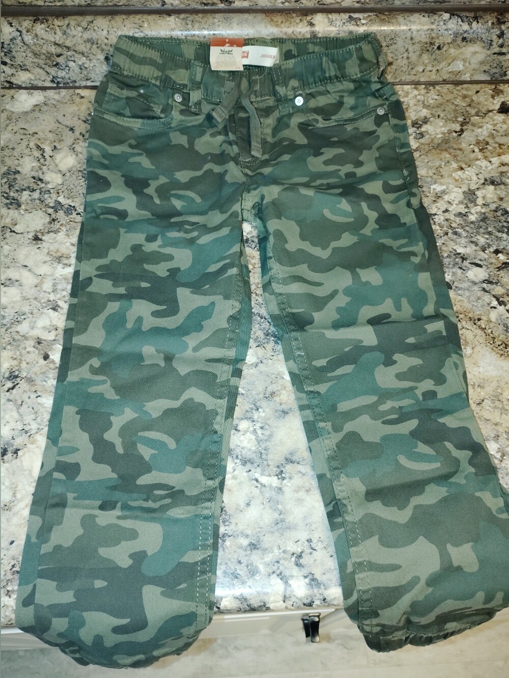 8 Nwt Levi's Kids Green Camo Jogger Pants Retail 42